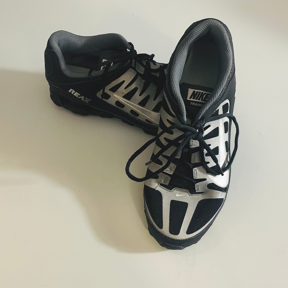 Nike Mens Reax 8 TR Training Shoes Size 10 Black Sneakers 621716-025 Gym Running